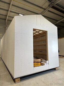 Nevyužitá konstrukce mini-domku - chata - dům