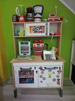 Dětská kuchyňka IKEA s vybavením