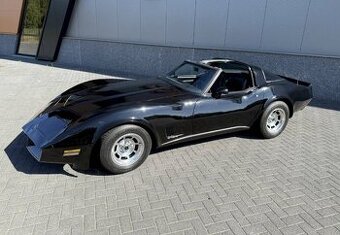 Chevrolet Corvette C3 z roku 1981 Stingray