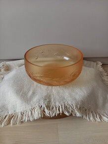 Broušená skleněná mísa - 1