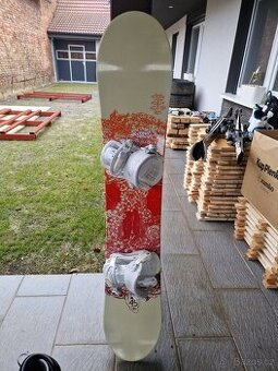 Snowboard gravity 145cm s vázáním