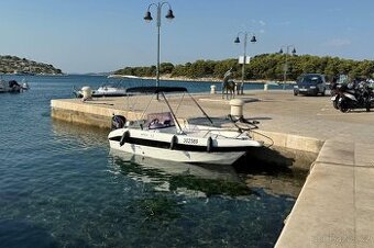 Použitá motorová loď Galeon Galia 475 bez motoru r.v. 2004