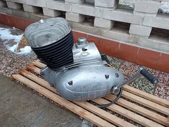 Motor Jawa 250, typ 559 panelka