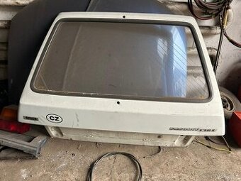 Škoda Favorit - Zadní vrata