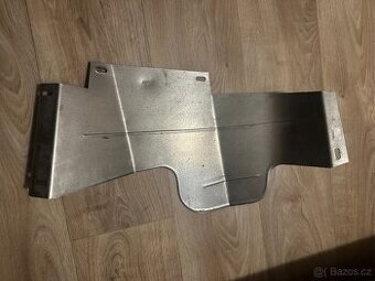 Kryt pod motor levý Škoda 105-120-130