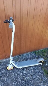Elektrokoloběžka Segway Ninebot C8
