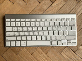 Apple Magic Keyboard - 1