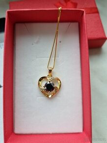Zlatý náhrdelník ve tvaru srdce s černým moissanitem 1ct