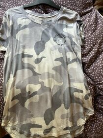 Damske triko Hollister S