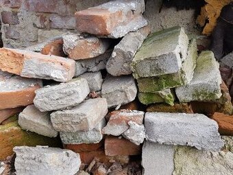 Cihly do betonu , železobetonový sloup