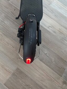 Elektro koloběžka xaomi
