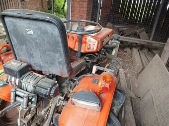 Traktor Kubota - 1