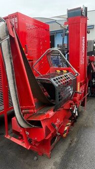 Štípací automat Hakki Pilke 37 Easy pohon traktor