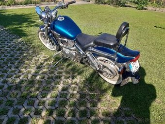 Suzuki VZ 800