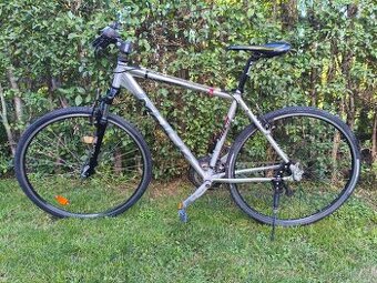 Kolo Rock Machine. Ráfky 28"