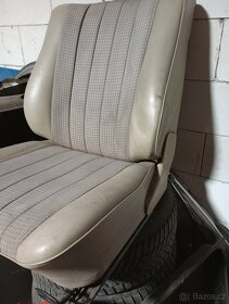 Mercedes W124
