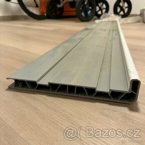 Plastový parapet - bílý