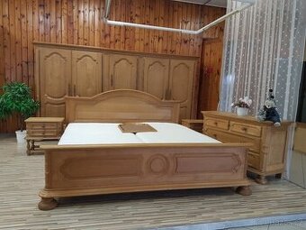 KOMPLETNÍ BELGICKÁ CELODŘEVĚNÁ LOŽNICE