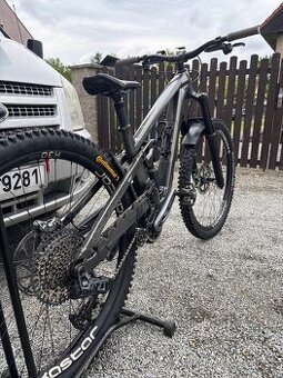 Trek Slash 9