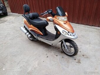 Prodám skutr 125 ccm