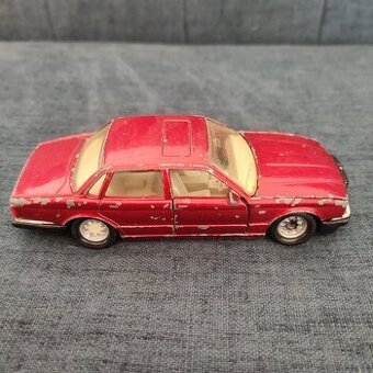 Jaguar XJ6 Matchbox Super Kings