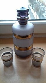 Prodám starožitnou karafu + 3 skleničky - růžové sklo