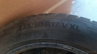 Zimni pneu 225-50/17"