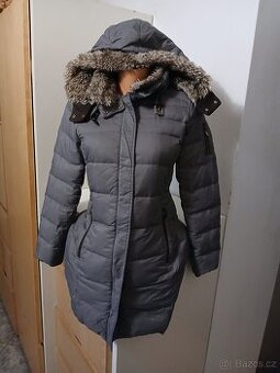 Dámská péřová bunda Esprit vel. M