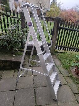 hliníkové schůdky