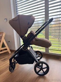 Kočárek Venici Claro