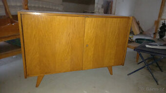 Prodám retro skříňku