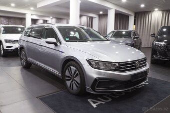 VW Passat B8 GTE Variant 1.4TSI 160kW DSG - Zálohováno