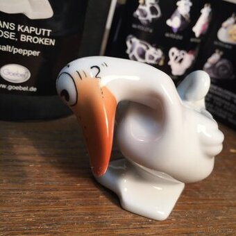 Porcelánová slánka Goebel Limit edice Husa
