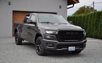 LARAMIE NIGHT PREMIUM 2025 3.0 Twin Turbo 420 KM