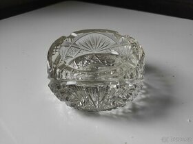 Skleněný popelník