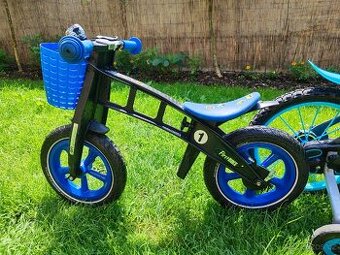 Odrážedlo FirstBike s brzdou + košík – výborný stav