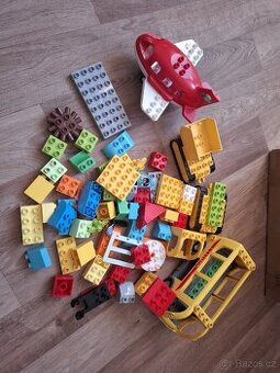 Lego duplo + podvozek masinky