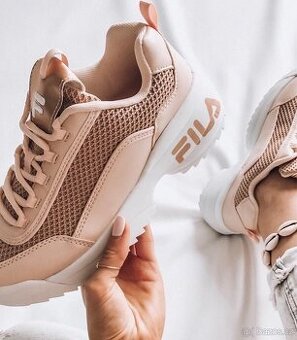 FILA tenisky 40
