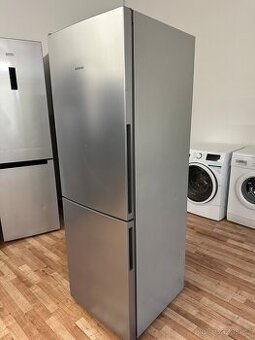 Lenice s mrazákem Siemens (302)