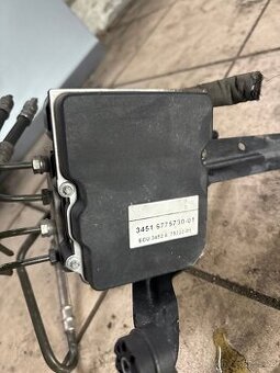 Bmw e60 abs jednotka