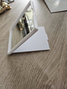Mini zrcadlo
