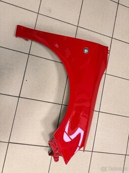 Prodám pravý přední blatník na fabia 2