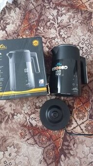 Digitální rychlovarná konvice dvouplášťová značky Eta