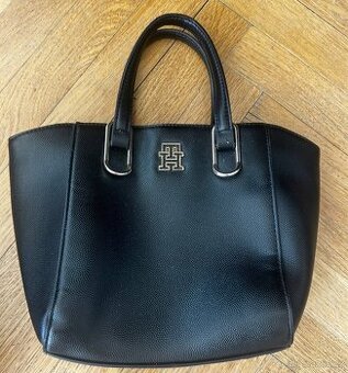 Dámská kabelka Tommy Hilfiger 150kč