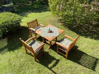 Teakový zahradní nábytek