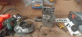 Nabízím opravy sekaček a motorových pil, a servis