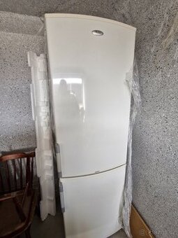 kombinovaná chladnička Whirlpool