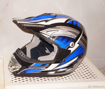 Skoro nová přilba na motokros, moto helma MX vel. M 57-58cm.