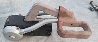 Stabilizátor AKS 2000, pro nákladní či obytný přívěs do 2Tun