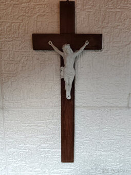 Starodávný dřevěný kříž